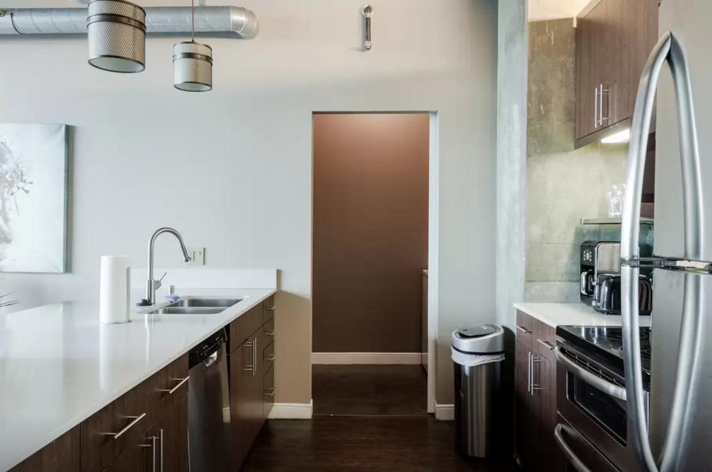 Met Lofts Suites Downtown La ロサンゼルス 部屋 写真